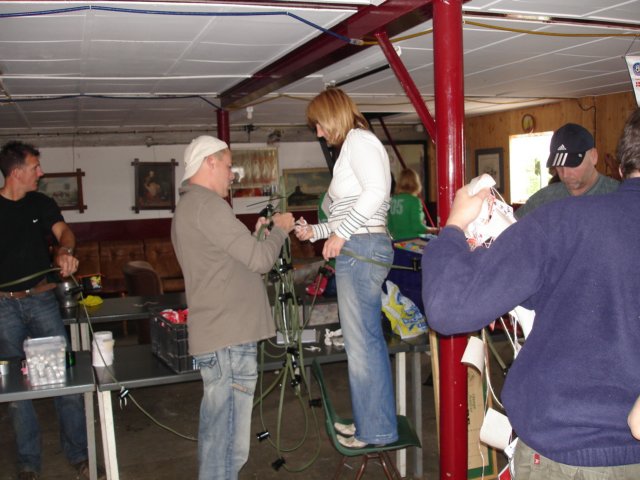 2006HWK 173.jpg